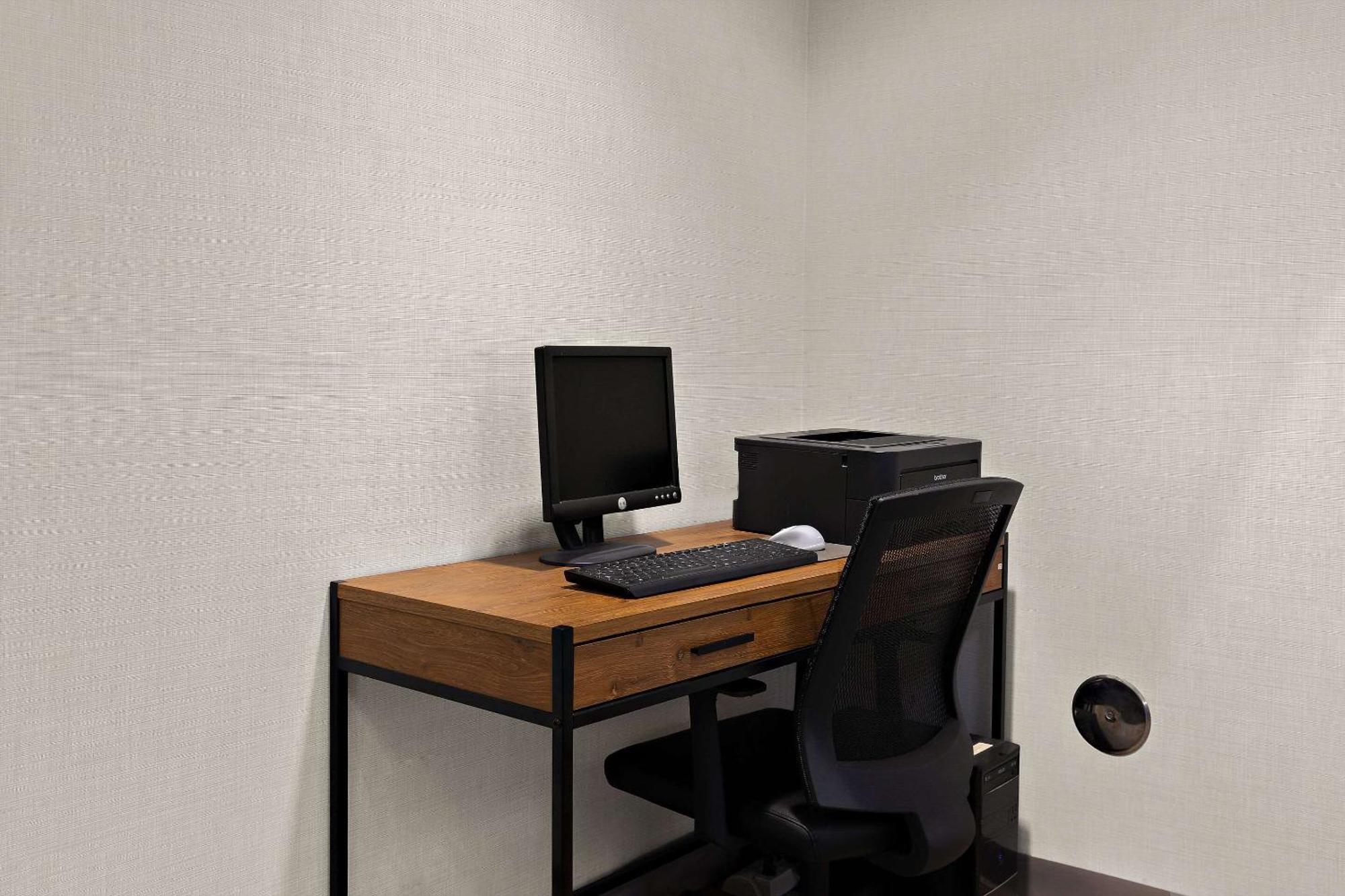 Comfort Inn & Suites Fremont Esterno foto