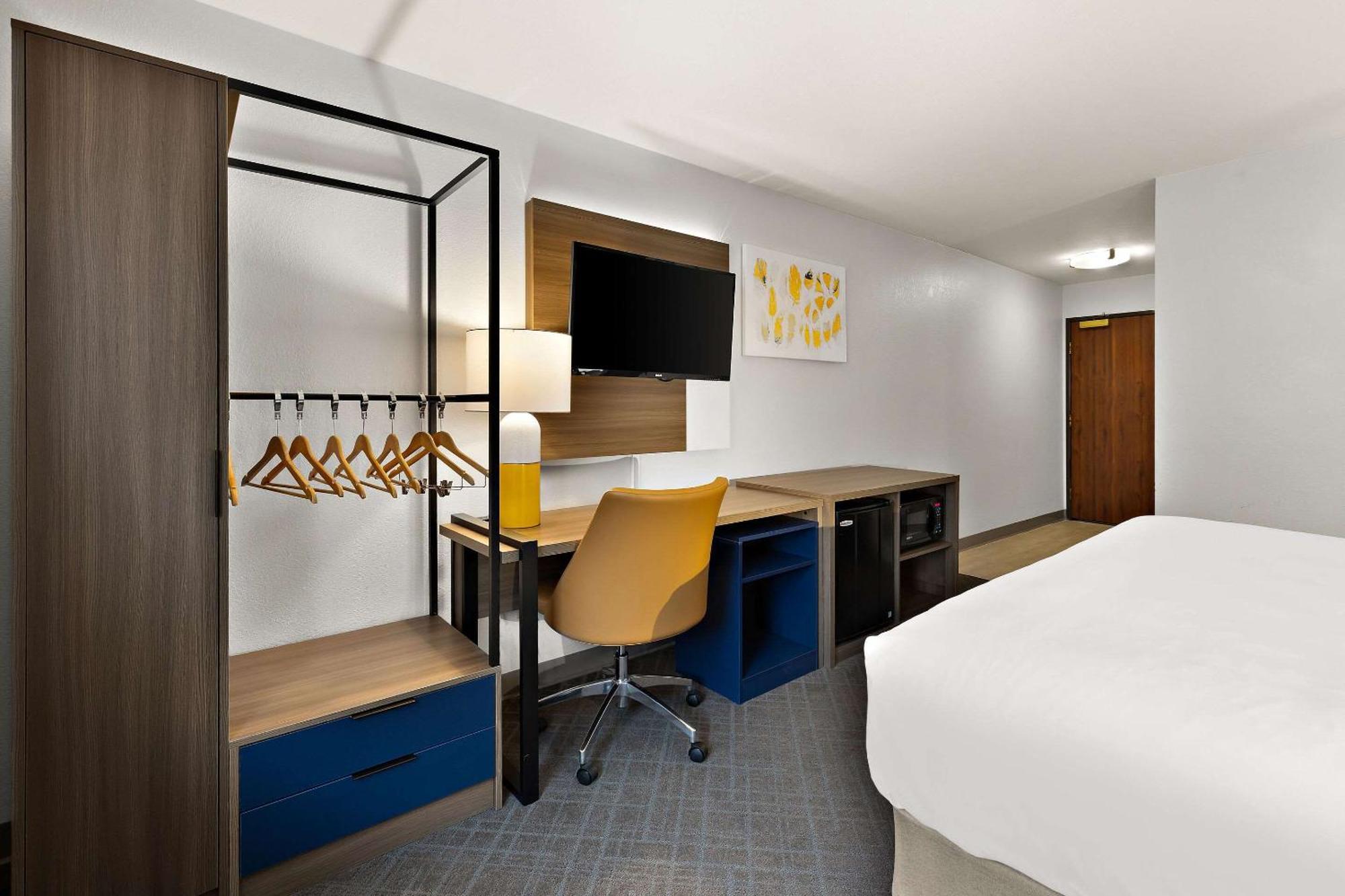 Comfort Inn & Suites Fremont Esterno foto