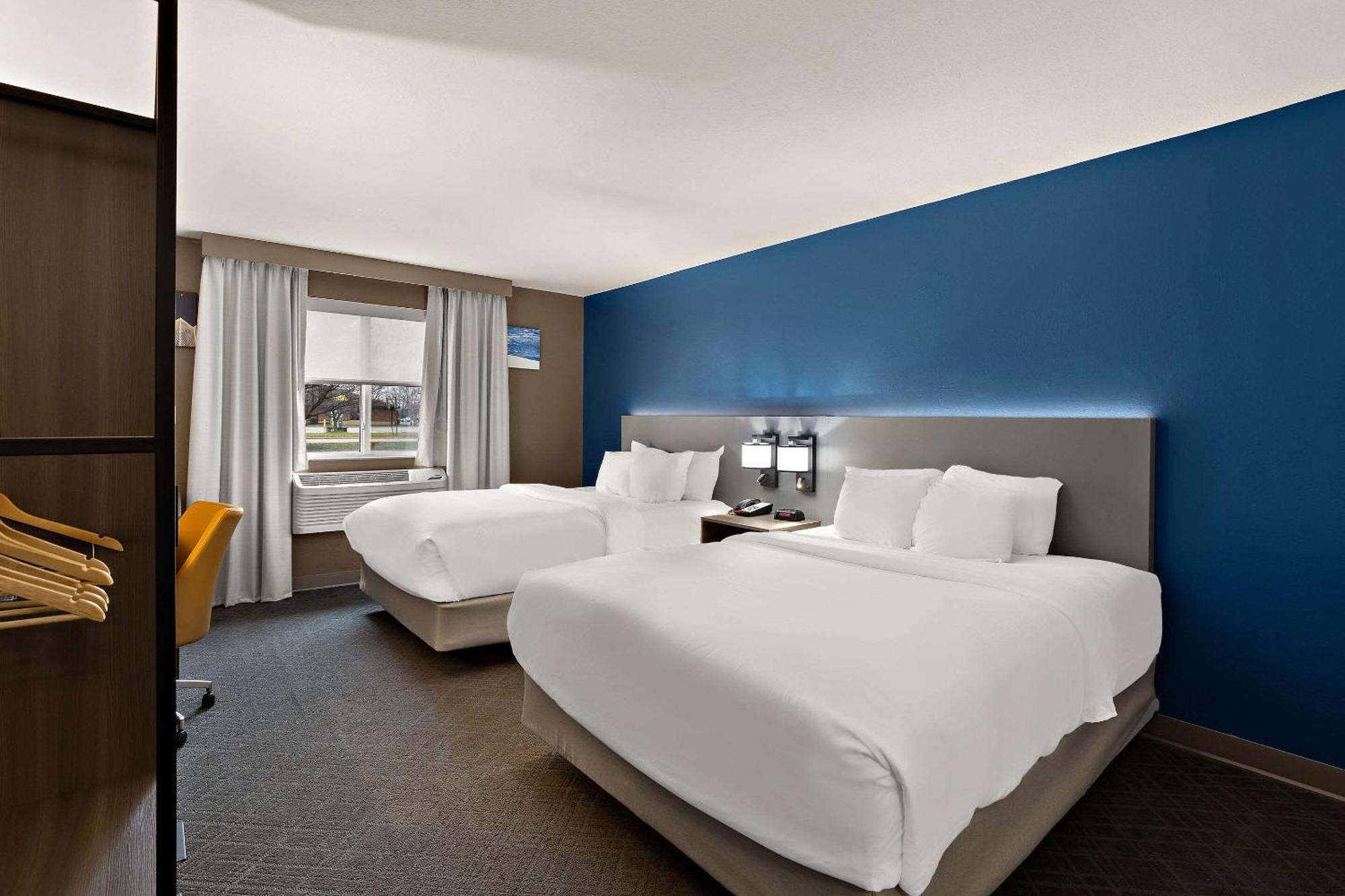 Comfort Inn & Suites Fremont Esterno foto
