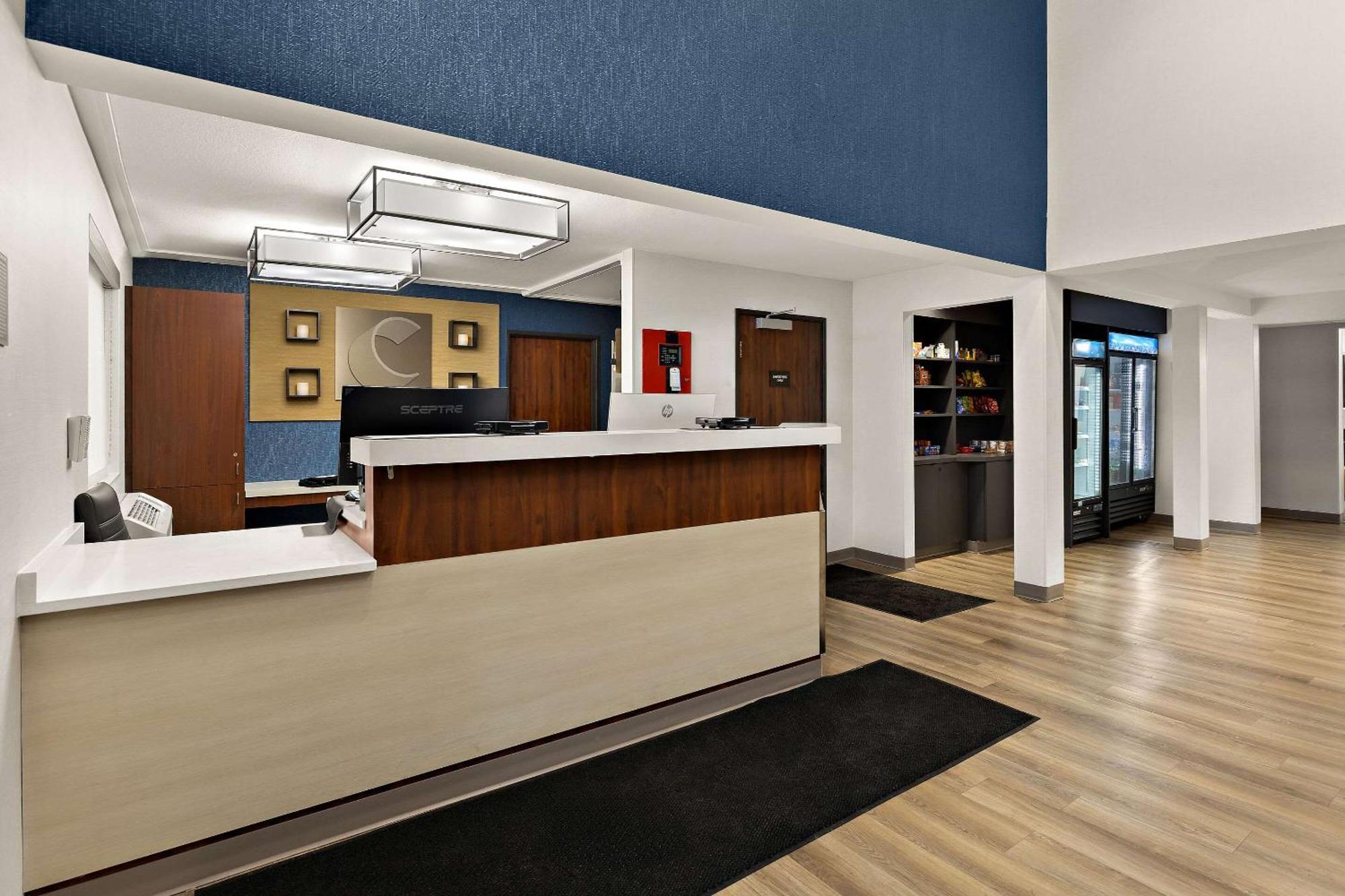 Comfort Inn & Suites Fremont Esterno foto